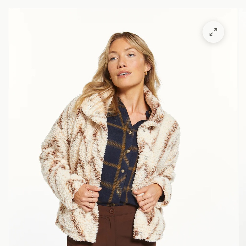 NWT Thread & Supply Cozy Cream and Brown Teddy Jacket